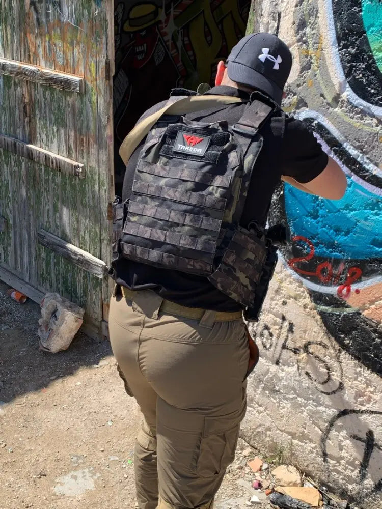YAKEDA Quick Release Tactical Vest With Adjustable MOLLE System
